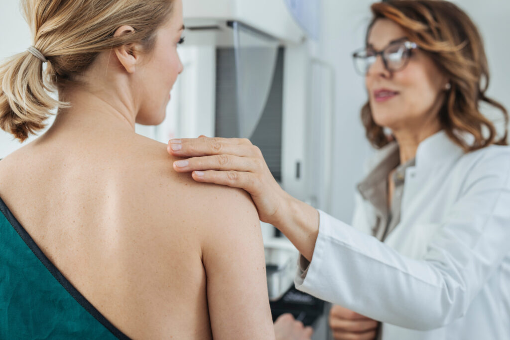 Signs Of Breast Cancer, Causes & Treatment Options